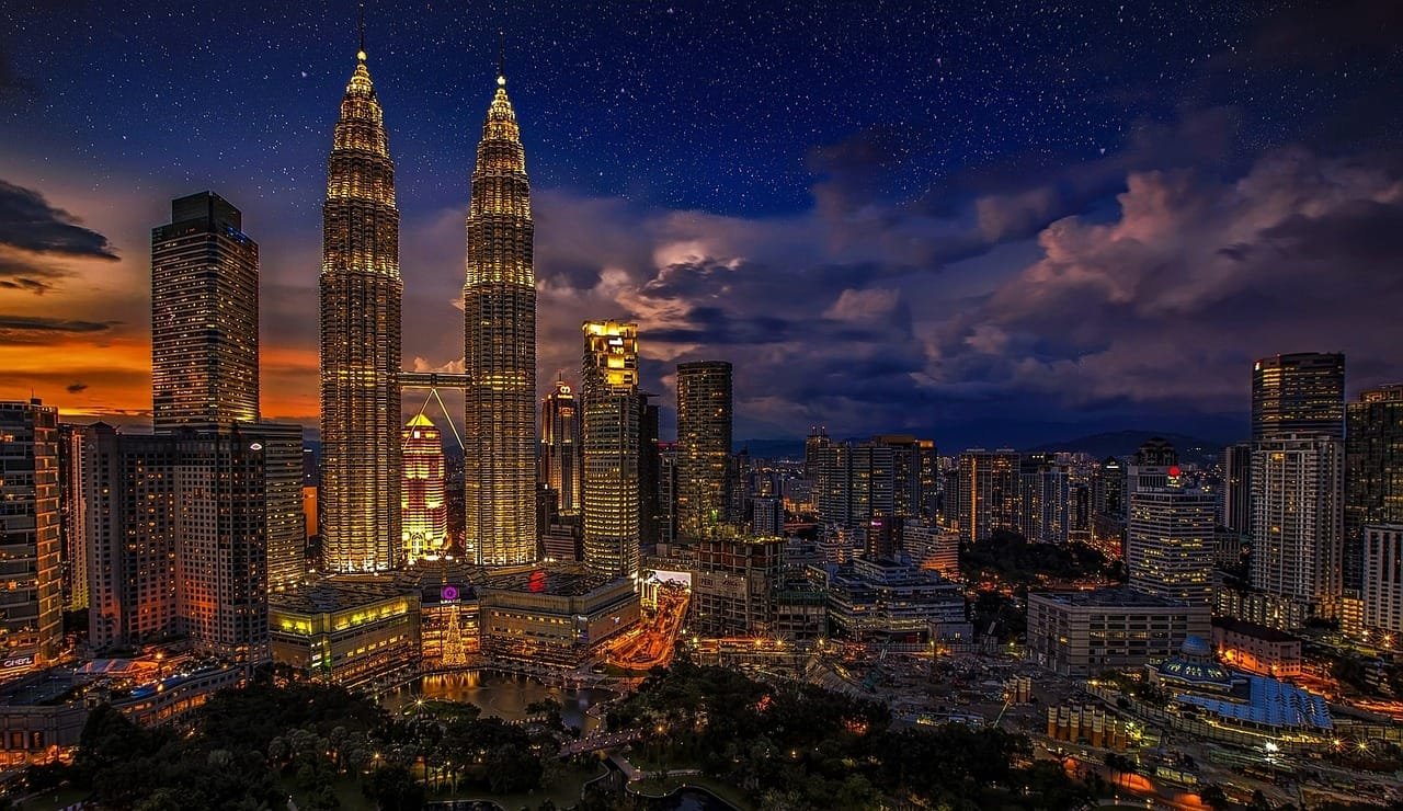 Visa & Work Permit Guide Malaysia 2025
