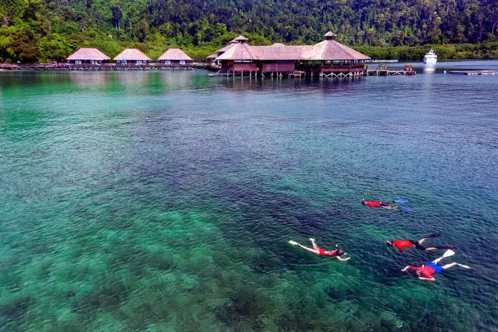 Gayana Marine Resort